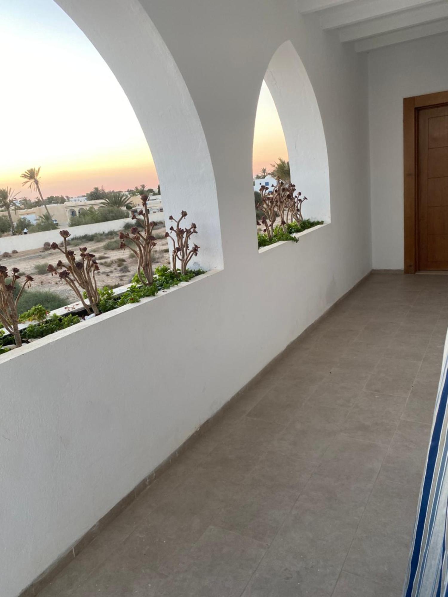 Studio Rouge Cosy A Dar Lili Djerba Mezraia Exterior photo